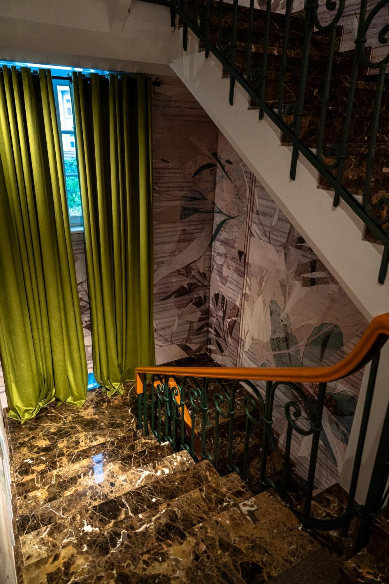 Art Gallery Boutique