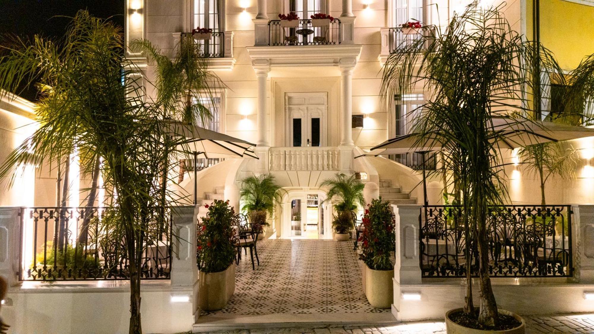 Art Gallery Boutique Hotel 4*