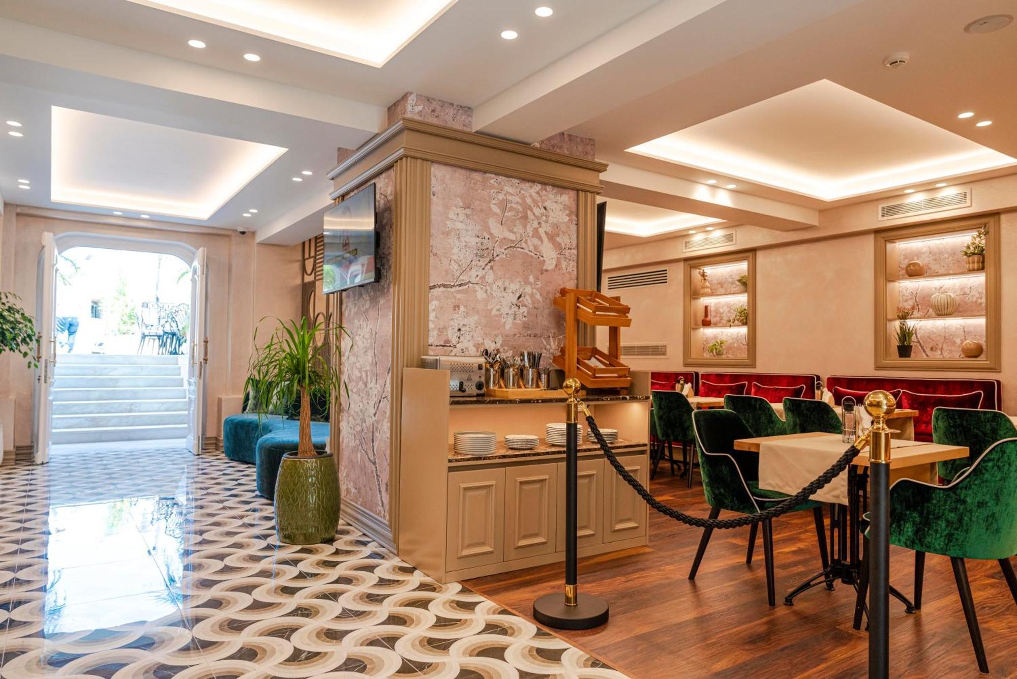 Hotel Art Gallery Boutique 4*