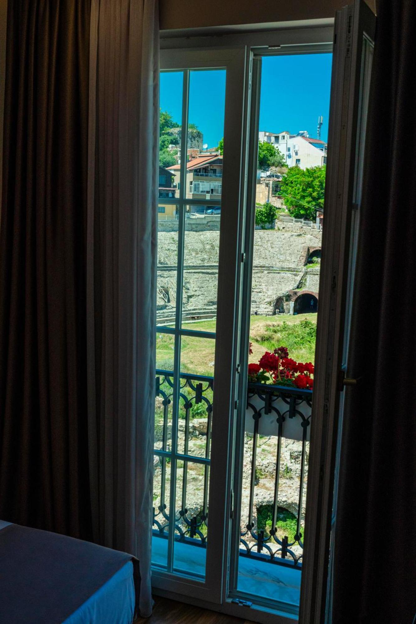 Art Gallery Boutique Hotel