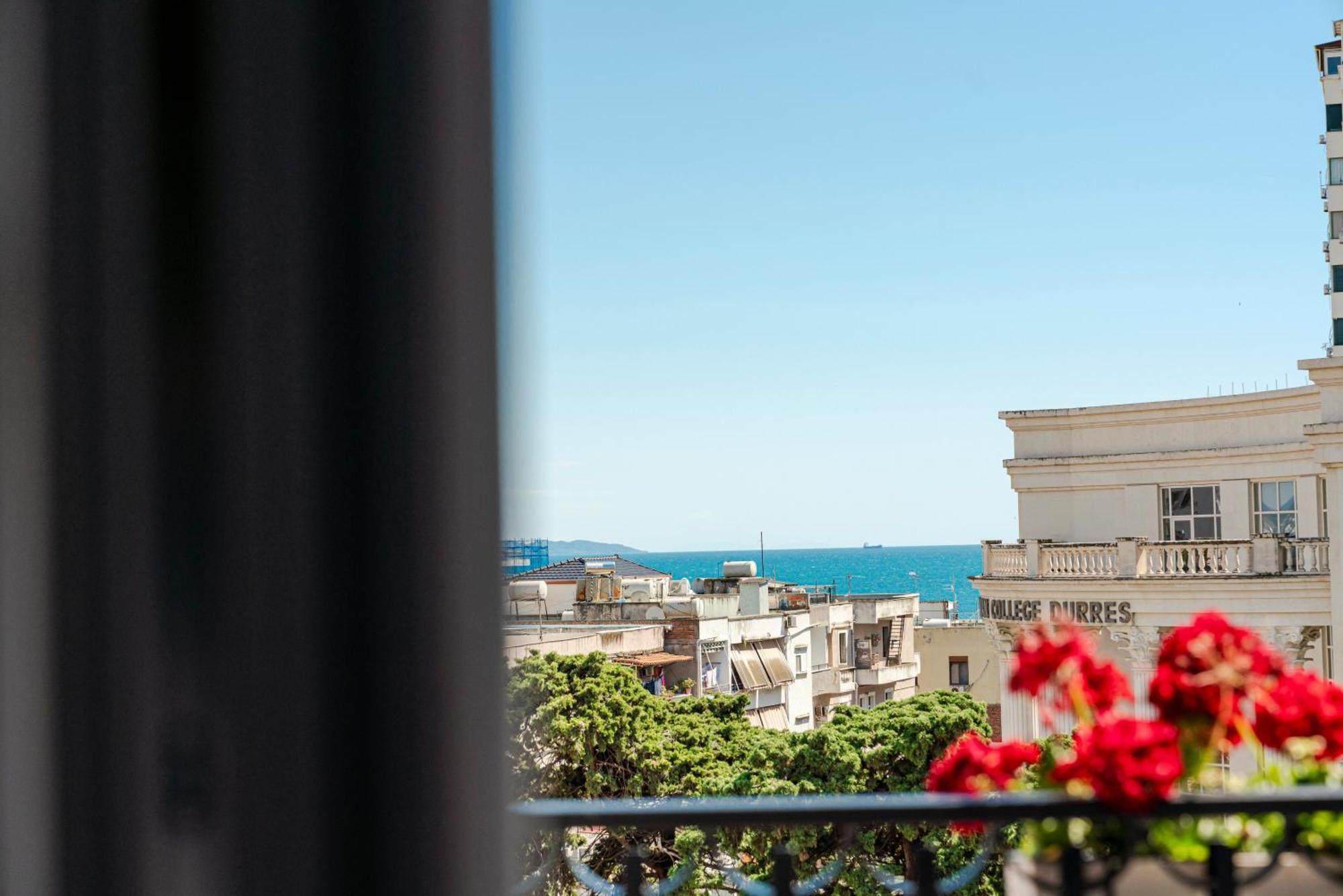 Art Gallery Boutique Hotel 4*